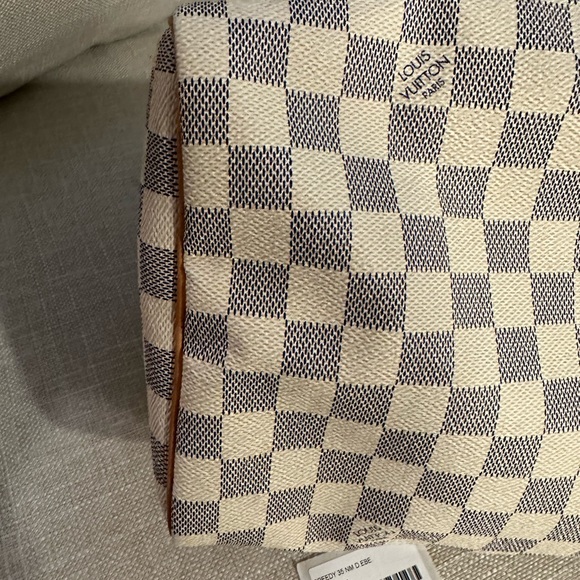 Authentic Louis Vuitton Damier Azur Speedy 35 - Picture 6 of 11